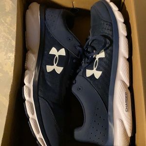 Men’s UA Charged Assert sneakers